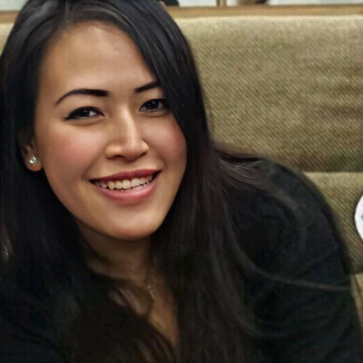 Rosalyn Tan.jpg